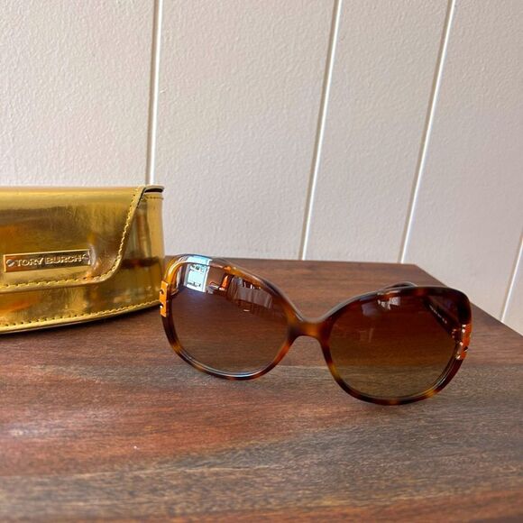 Tory Burch Oversized Gradient Sunglasses - Picture 1 of 12